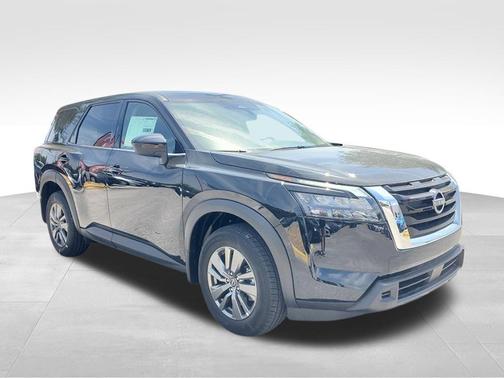 2025 Nissan Pathfinder S