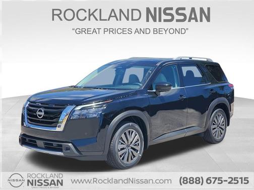 2025 Nissan Pathfinder SL