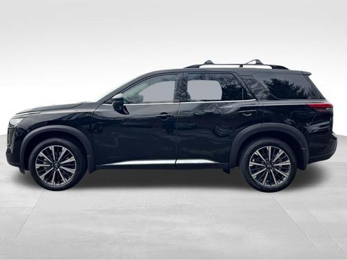 Black 2026 Nissan Pathfinder Platinum