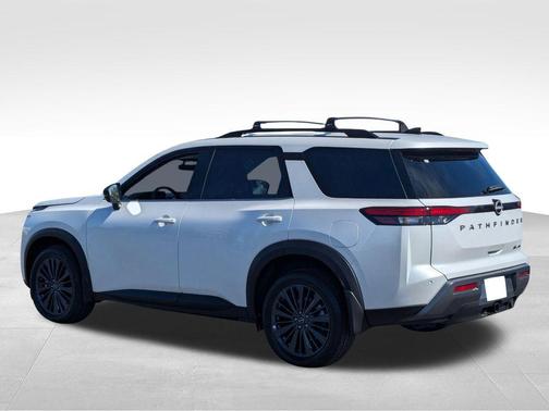 Everest White P 2026 Nissan Pathfinder SL