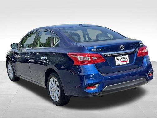 Gray 2019 Nissan Sentra SV