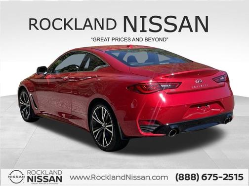 2022 INFINITI Q60 LUXE