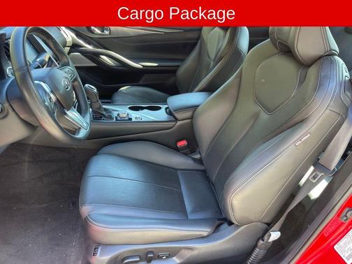 2022 INFINITI Q60 LUXE