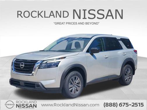 2025 Nissan Pathfinder S