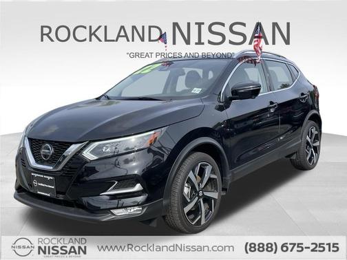 2022 Nissan Rogue Sport SL