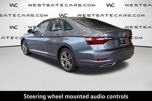 Platinum Gray Metallic 2021 Volkswagen Jetta 1.4T R-Line