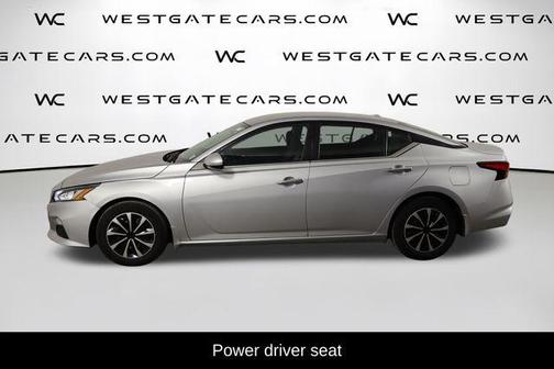 Brilliant Silver Metallic 2022 Nissan Altima 2.5 SV