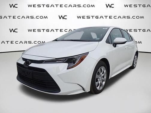 Ice 2024 Toyota Corolla LE