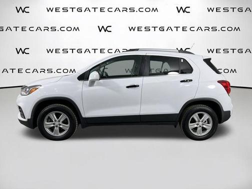 Summit White 2020 Chevrolet Trax LT