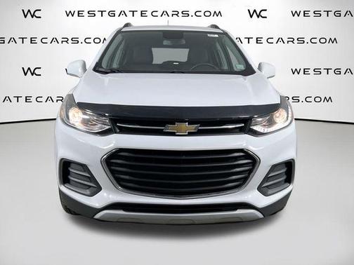 Summit White 2020 Chevrolet Trax LT