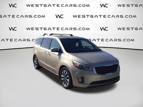 Beige 2015 Kia Sedona SX