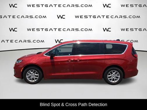 Velvet Red Pearlcoat 2017 Chrysler Pacifica Touring-L