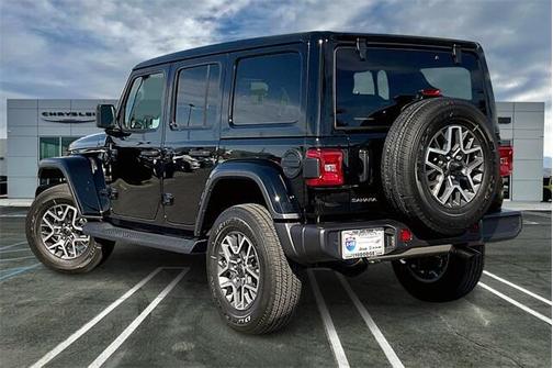 2025 Jeep Wrangler 4-Door Sahara 4x4