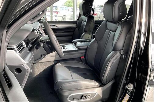 2026 Jeep Grand Wagoneer L Limited Reserve 4x4