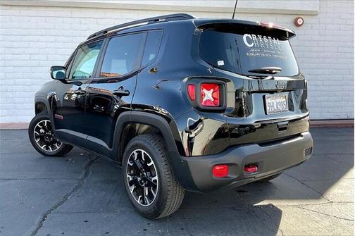 2023 Jeep Renegade Trailhawk