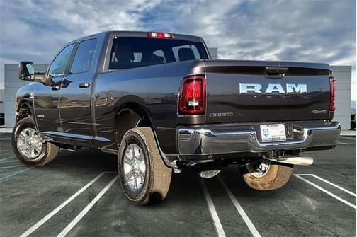 2026 RAM 2500 Big Horn Crew Cab 4x4 6'4' Box