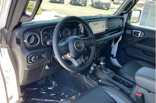 2025 Jeep Gladiator Big Bear