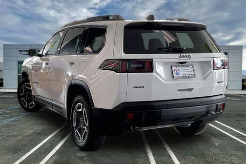 Bright White Clearcoat 2026 Jeep Cherokee Limited