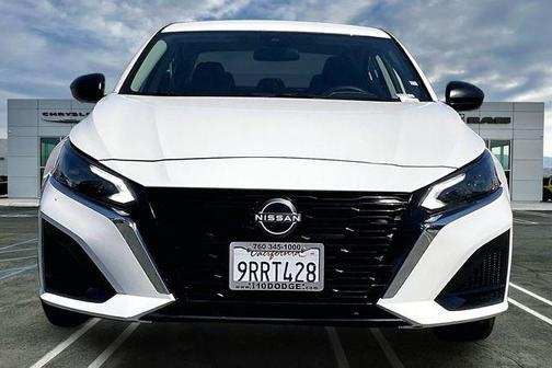 Glacier White 2025 Nissan Altima 2.5 SV