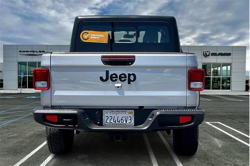 2023 Jeep Gladiator Sport
