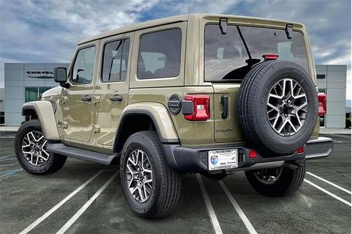 2026 Jeep Wrangler 4-Door Sahara 4x4