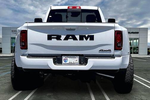 Bright White Clearcoat 2026 RAM 3500 Tradesman Regular Cab 4x4 8' Box
