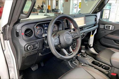 Bright White Clearcoat 2026 Jeep Wrangler 4-Door Moab 392 4x4