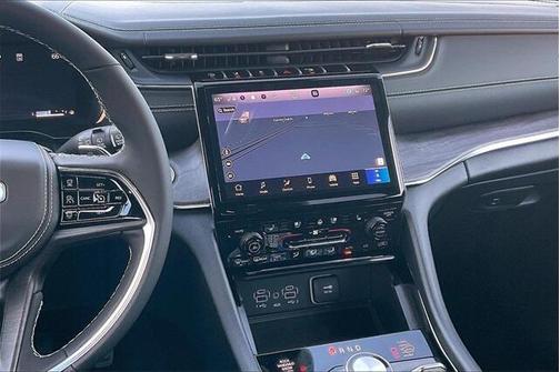 2025 Jeep Grand Cherokee Overland