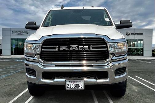 2019 RAM 2500 Big Horn Crew Cab 4x4 6'4' Box