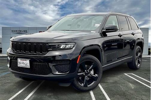 2023 Jeep Grand Cherokee Altitude
