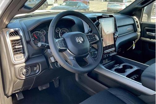 2025 RAM 2500 Big Horn Crew Cab 4x4 6'4' Box