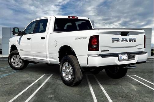 2025 RAM 2500 Big Horn Crew Cab 4x4 6'4' Box