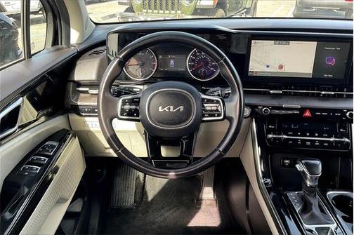 2022 Kia Carnival SX
