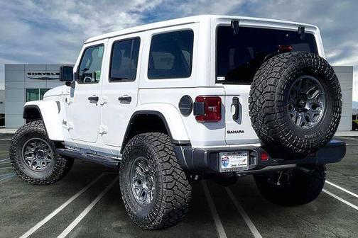 Bright White Clearcoat 2025 Jeep Wrangler 4-Door Sahara 4x4