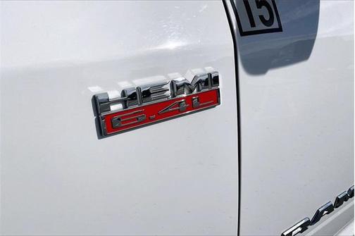 2022 RAM 2500 Tradesman Regular Cab 4x4 8' Box