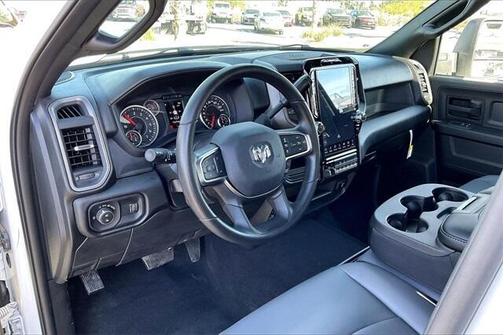 2026 RAM 2500 Tradesman Crew Cab 4x2 8' Box