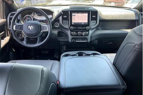 2025 RAM 2500 Tradesman Crew Cab 4x2 8' Box