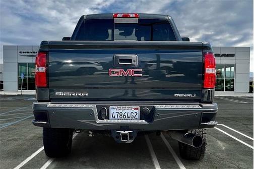 2017 GMC Sierra 2500 Denali