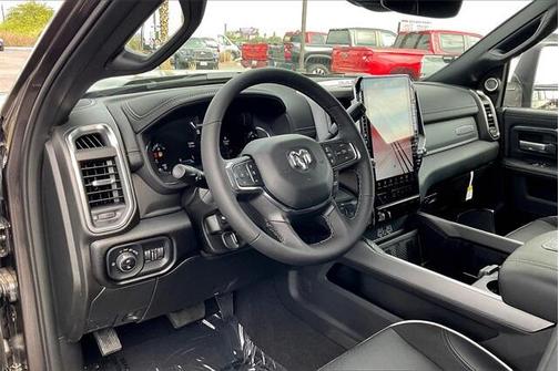 2025 RAM 2500 Laramie Crew Cab 4x4 6'4' Box