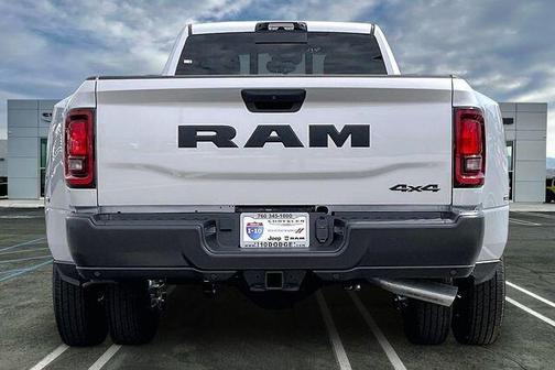 2026 RAM 3500 Tradesman Crew Cab 4x4 8' Box