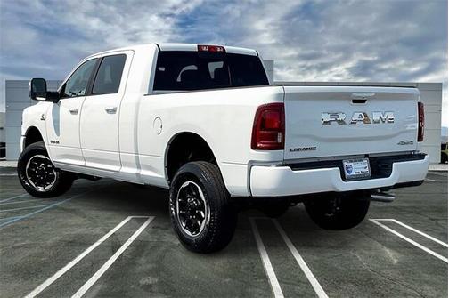 2025 RAM 2500 Laramie Crew Cab 4x4 6'4' Box