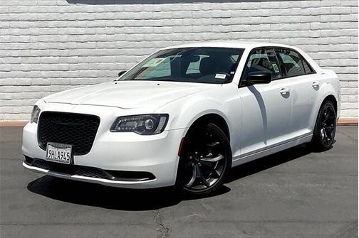 2023 Chrysler 300 Touring