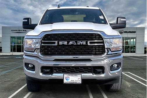 2024 RAM 2500 Big Horn Crew Cab 4x4 8' Box