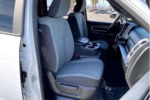 2024 RAM 2500 Big Horn Crew Cab 4x4 8' Box