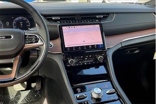 2025 Jeep Grand Cherokee L Summit
