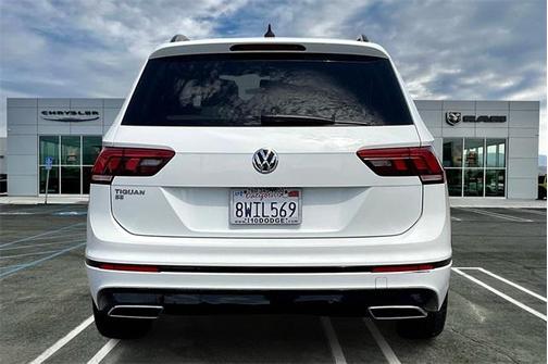 2021 Volkswagen Tiguan 2.0T SE R-Line Black