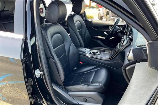 2016 Mercedes-Benz GLC 300 Base