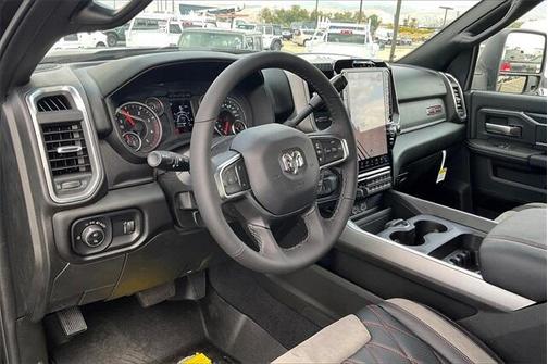 2025 RAM 2500 Big Horn Crew Cab 4x4 6'4' Box