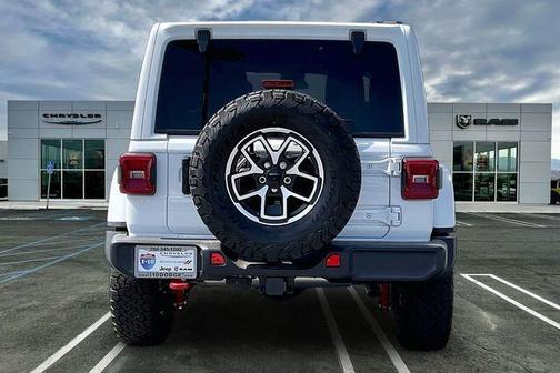 Bright White Clearcoat 2026 Jeep Wrangler Rubicon