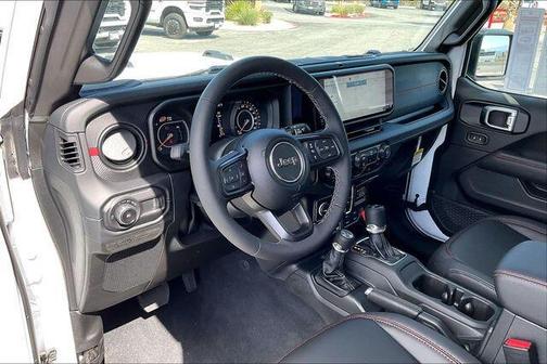 Bright White Clearcoat 2026 Jeep Wrangler Rubicon